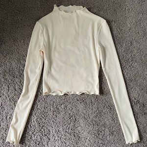 Grey Bandit cream long sleeve mock neck shirt